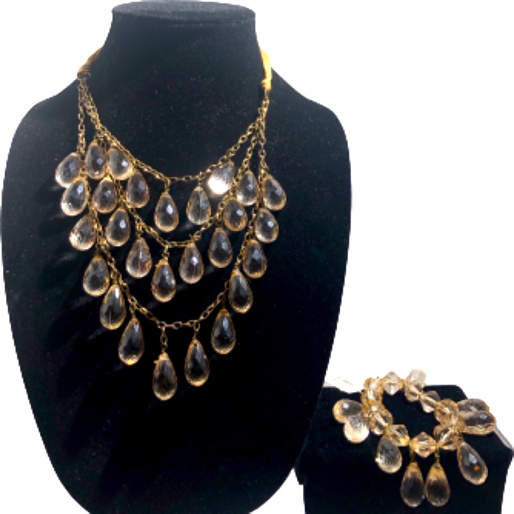 Old Navy amber tear drop necklace, bracelet set